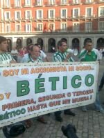 Béticos en la Plaza Mayor - Fotos de CRM del Betis